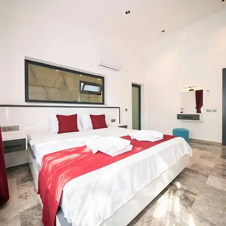 Gorgeous With Private Pool And Sauna In Kas